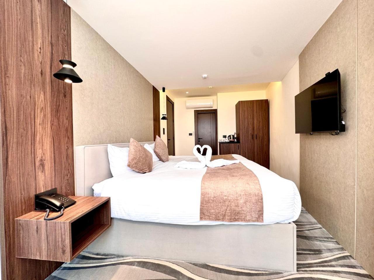 New Merryland Hotel Amman Exterior photo
